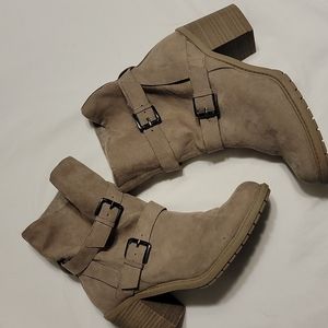 💕Adorable baggy top boots💕